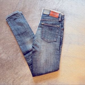 Frye Jeans NWT
